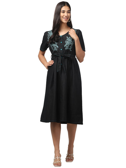 BLACK DRESS WITH BELT TEAL EMBROIDERY